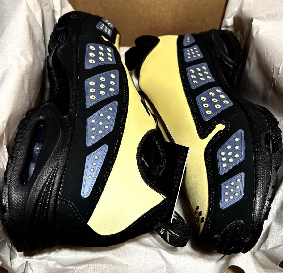 ☆送料込■新品27.0cm■ナイキ エア マックス SNDR AIR MAX サターンゴールド/ディフューズブルー/ブラック WMNS【定価.26730円】