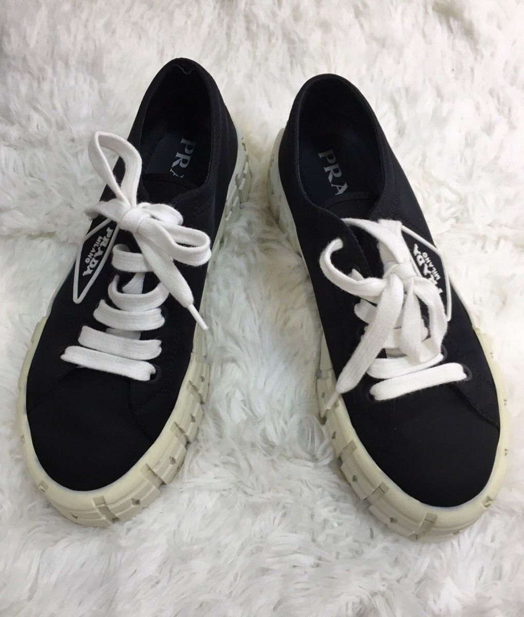 プラダ　PRADA スニーカー　26㎝　メンズ