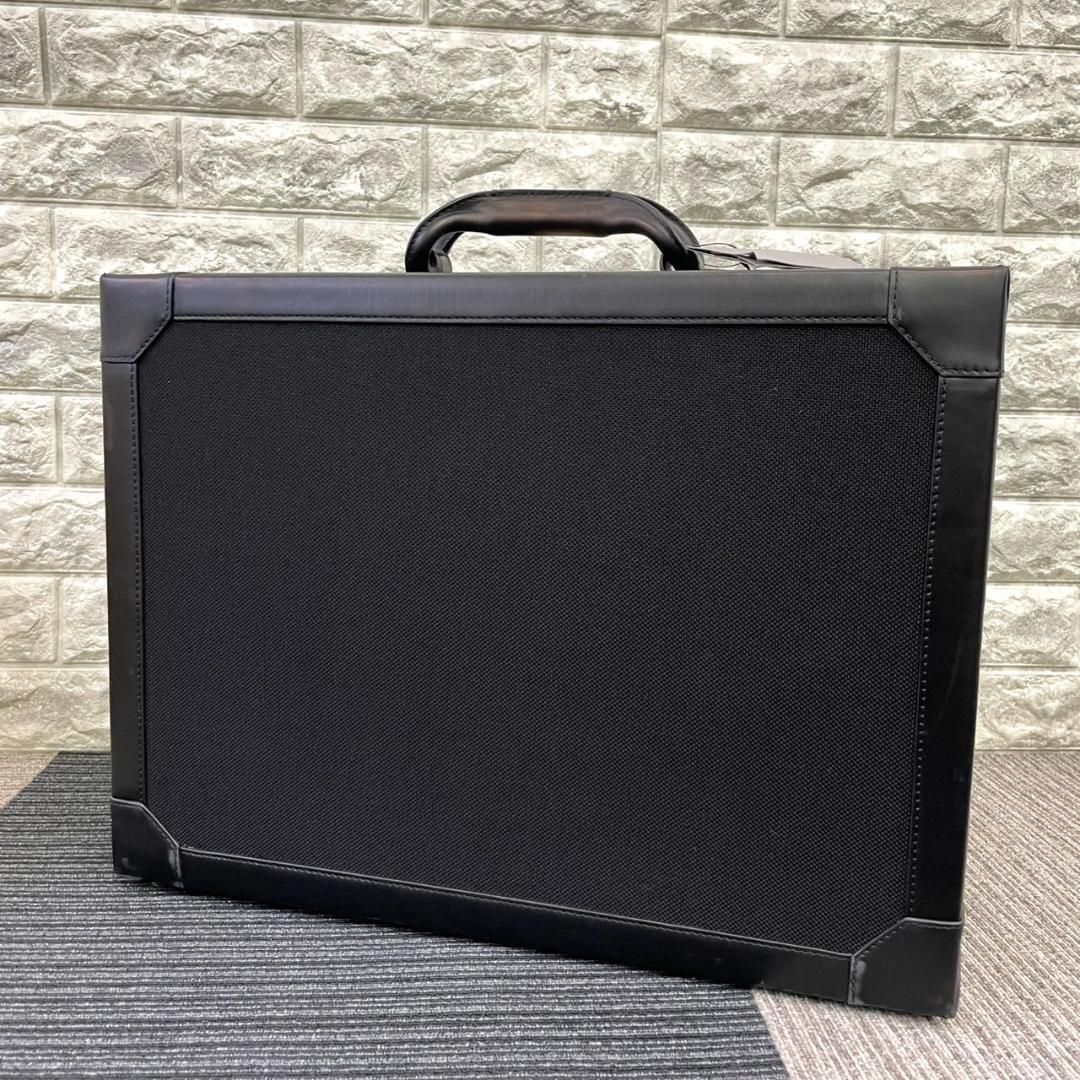 超美品　TOM FORD　トムフォード　キャンバス　レザー　アタッシュケース
