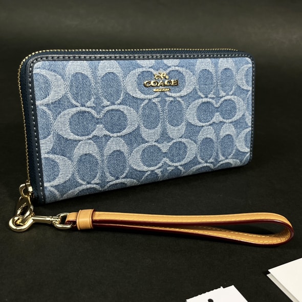 コーチ COACH ESSENTIAL CARD HOLDER WALLET 三つ折り財布 財布 レザー レディース ネイビー系 CZ111B4/NV 【新品】 COACH - コーチ COACH ESSENTIAL CARD HOLDER WALLET 三つ折り財布