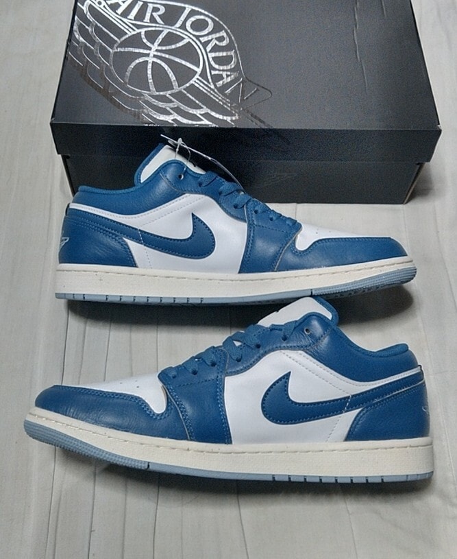 新品タグ付き　NIKE エアジョーダン 1 LOW SE 29.5cm