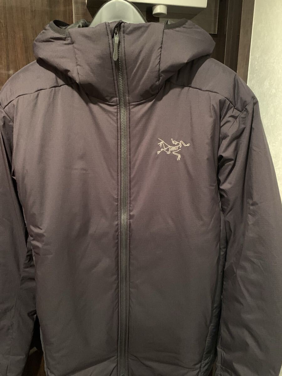 (期間限定)定価8%オフARC'TERYX アトム SV フーディ