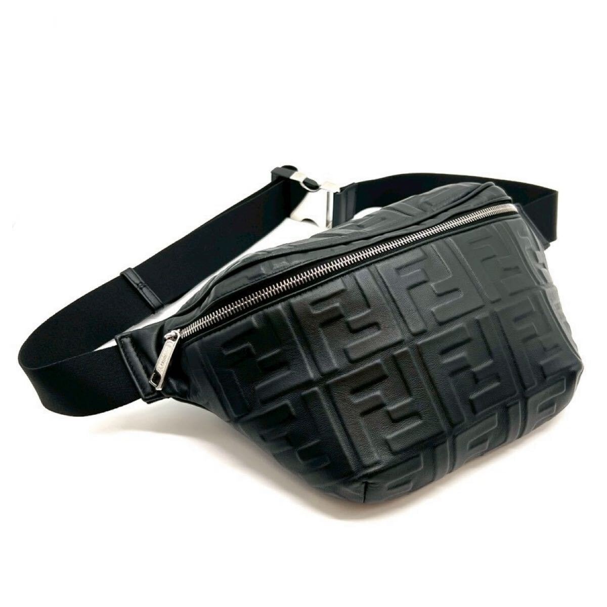 FENDI フェンディ ズッカ　ボディバッグ　ブラック　7VA434 エンボス　ナッパレザー　ベルトバッグ　ウエストバッグ　FF