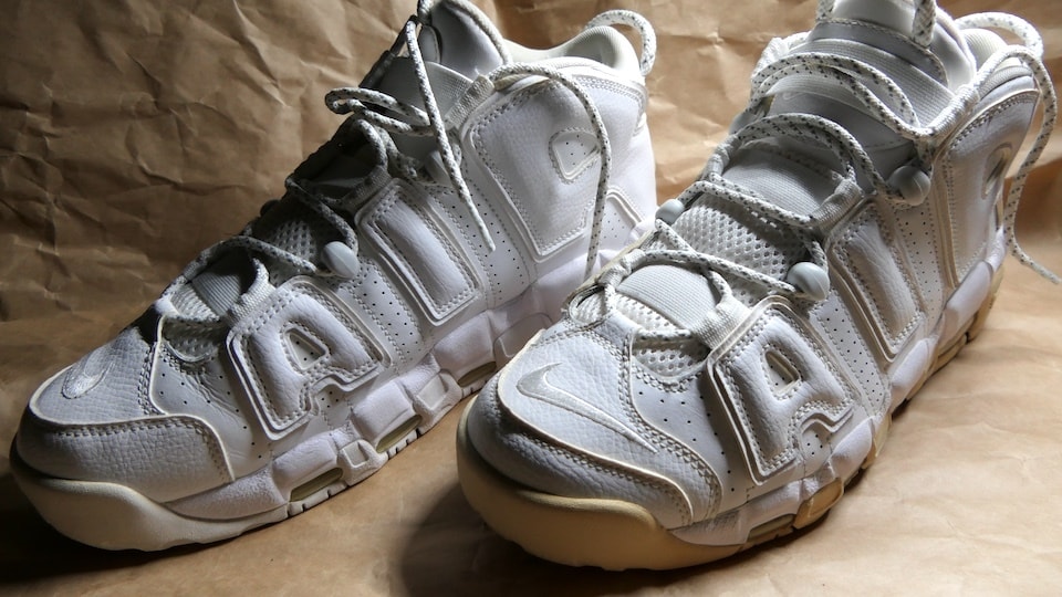 ナイキ エアモアアップテンポ '96 "トリプルホワイト" (2017) 921948-100