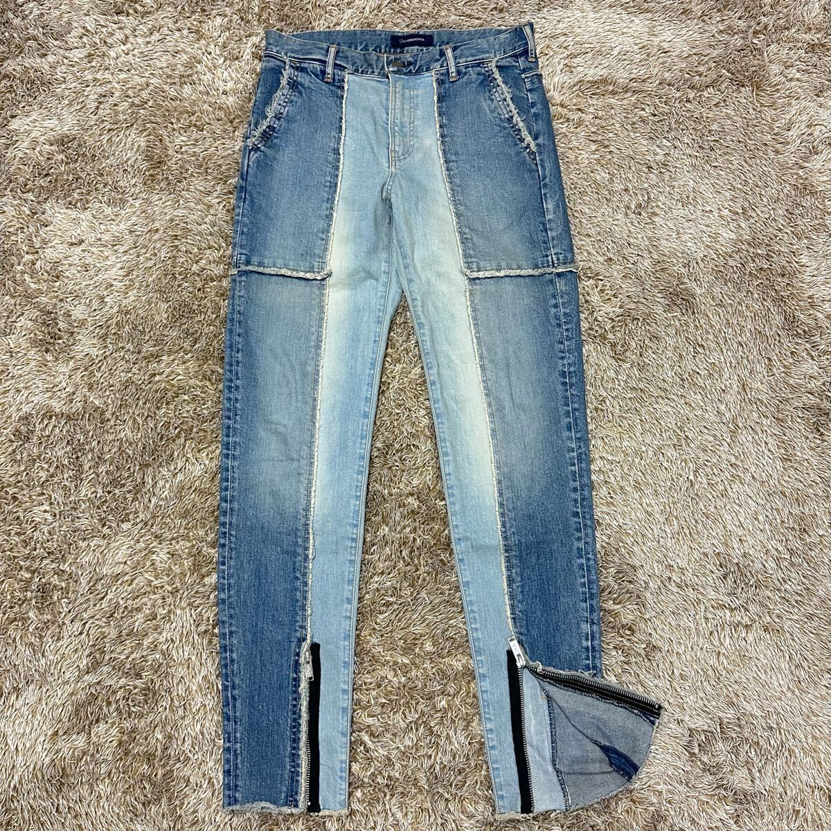 JOHN UNDERCOVER デニム パンツ メンズ 切り替え カットオフ ファスナー アンダーカバー ジーンズ デニムパンツ ブルー ダメージ加工