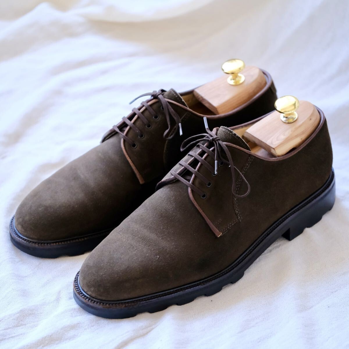 美品Salvatore Ferragamoスエードダービープレーントゥ75EE