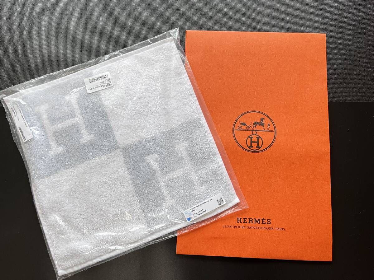 ⭐️新品未使用、紙袋付⭐️エルメス ハンドタオル ブルー 新品・未使用(ワケあり)】エルメス 正規品 ブルー ハンドタオル