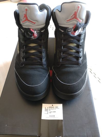 Retro 5 2025 og black metallic