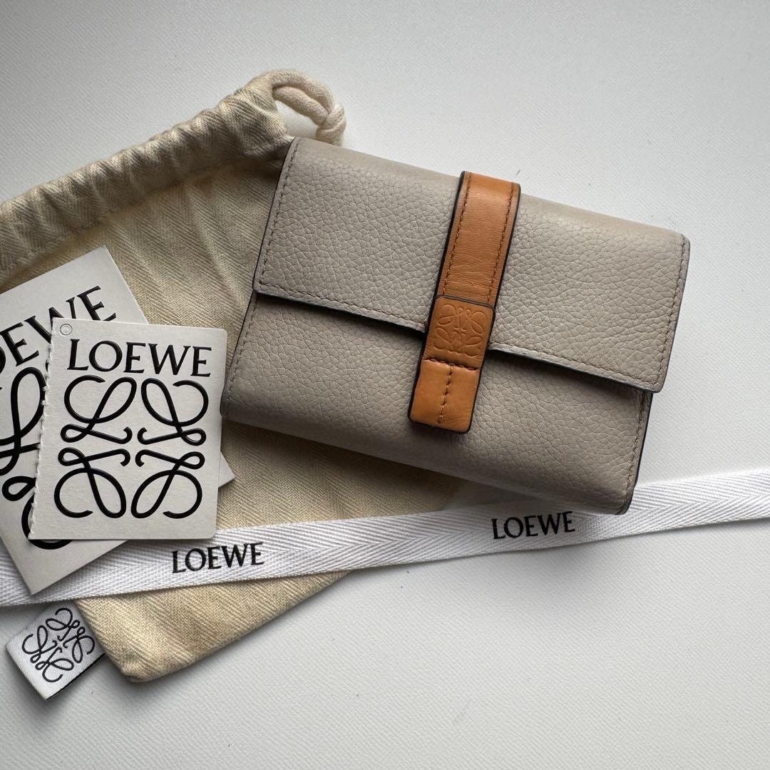 【美品】 169 LOEWE ロエベ 3つ折り財布
