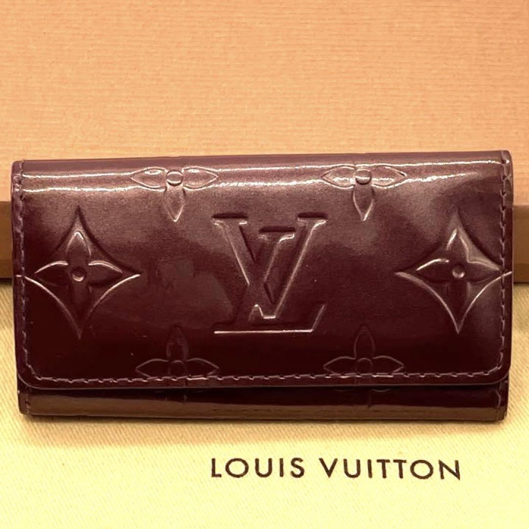【未使用に近い】ルイヴィトン　ヴェルニ　ミュレティクレ4 ルイヴィトン キーケース LOUIS VUITTON 破格本物 ヴェルニ