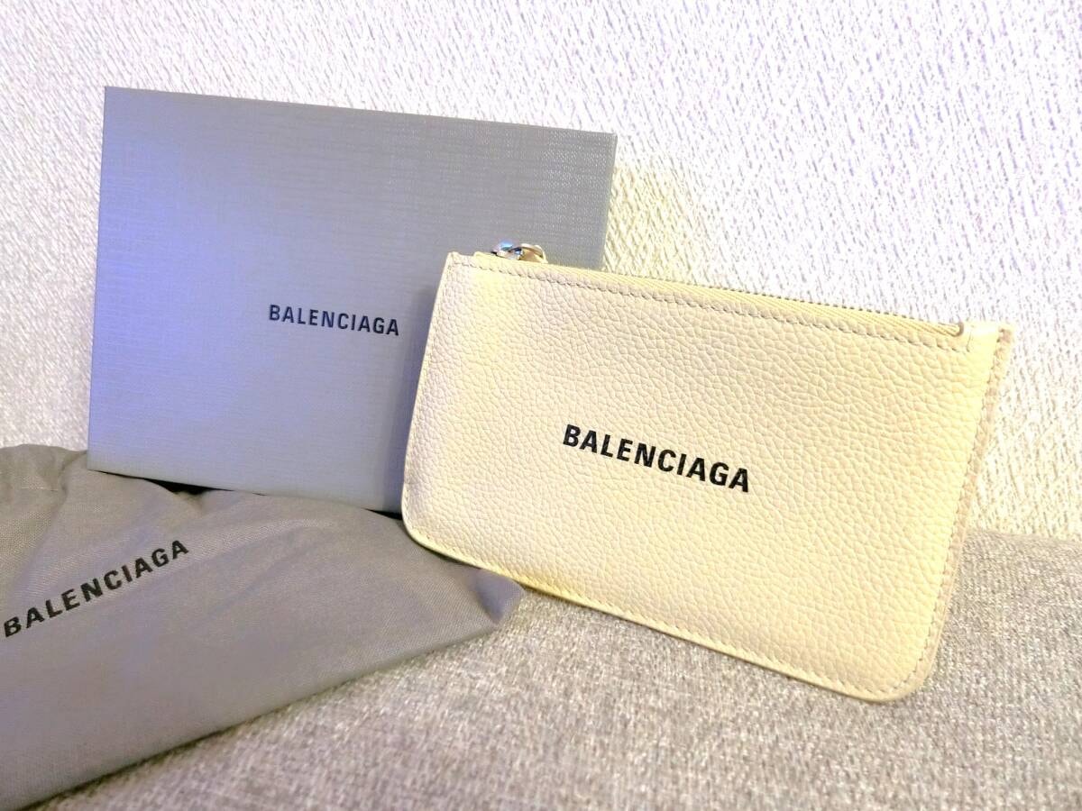 スニーカーダンク(スニダン) | 人気新作のスニーカー、トレカ