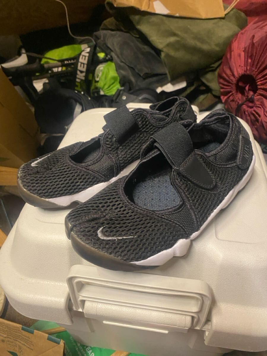 ナイキ NIKE エアリフトブリーズ　レディース　24㎝