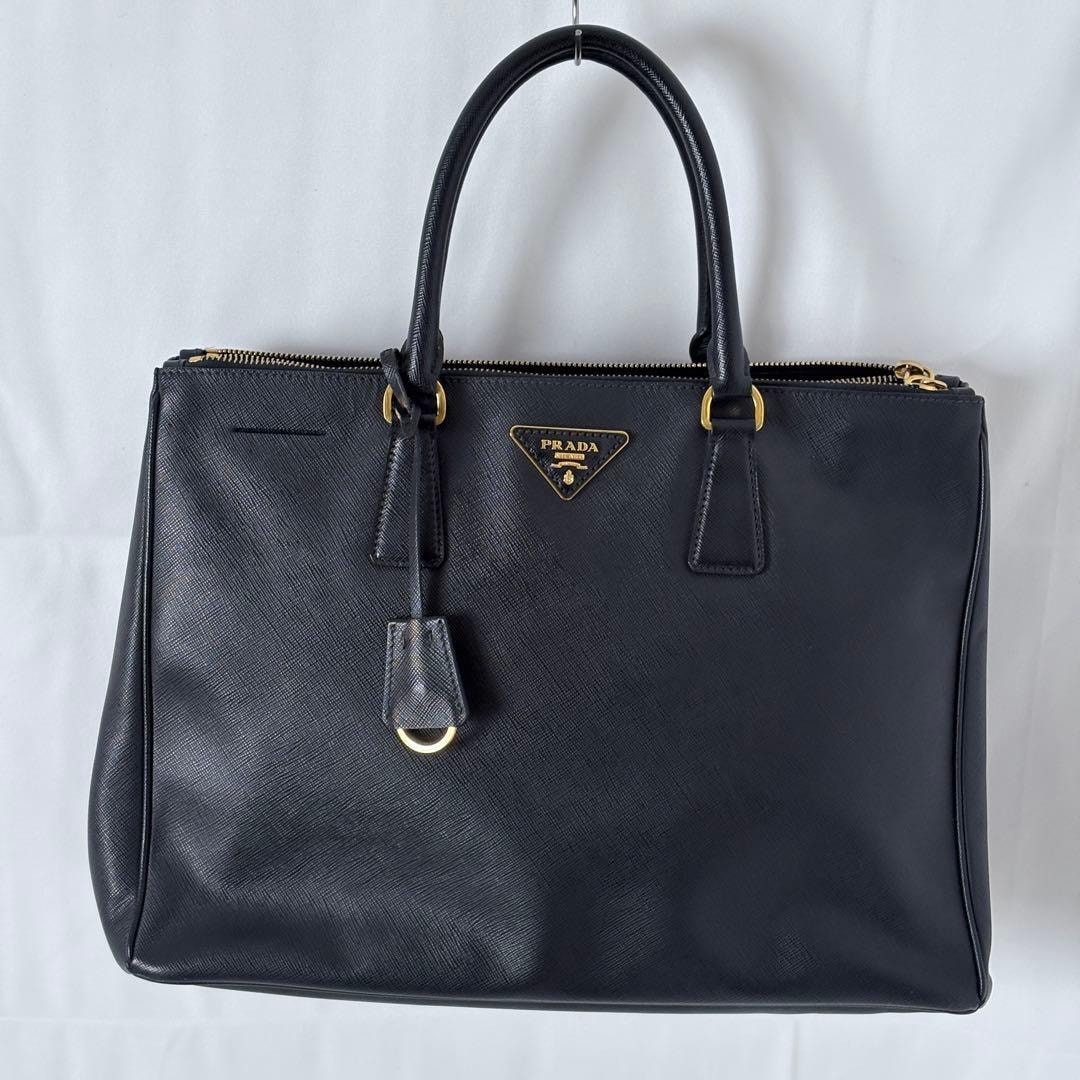 極美品PRADAサフィアーノダブルジップトートバッグ ブラック ゴールド金具