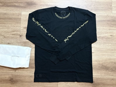 クロムハーツ トリプル クロス ロゴ ロングスリーブ Tシャツ クロムハーツ トリプル クロス ロゴ ロングスリーブ Tシャツ