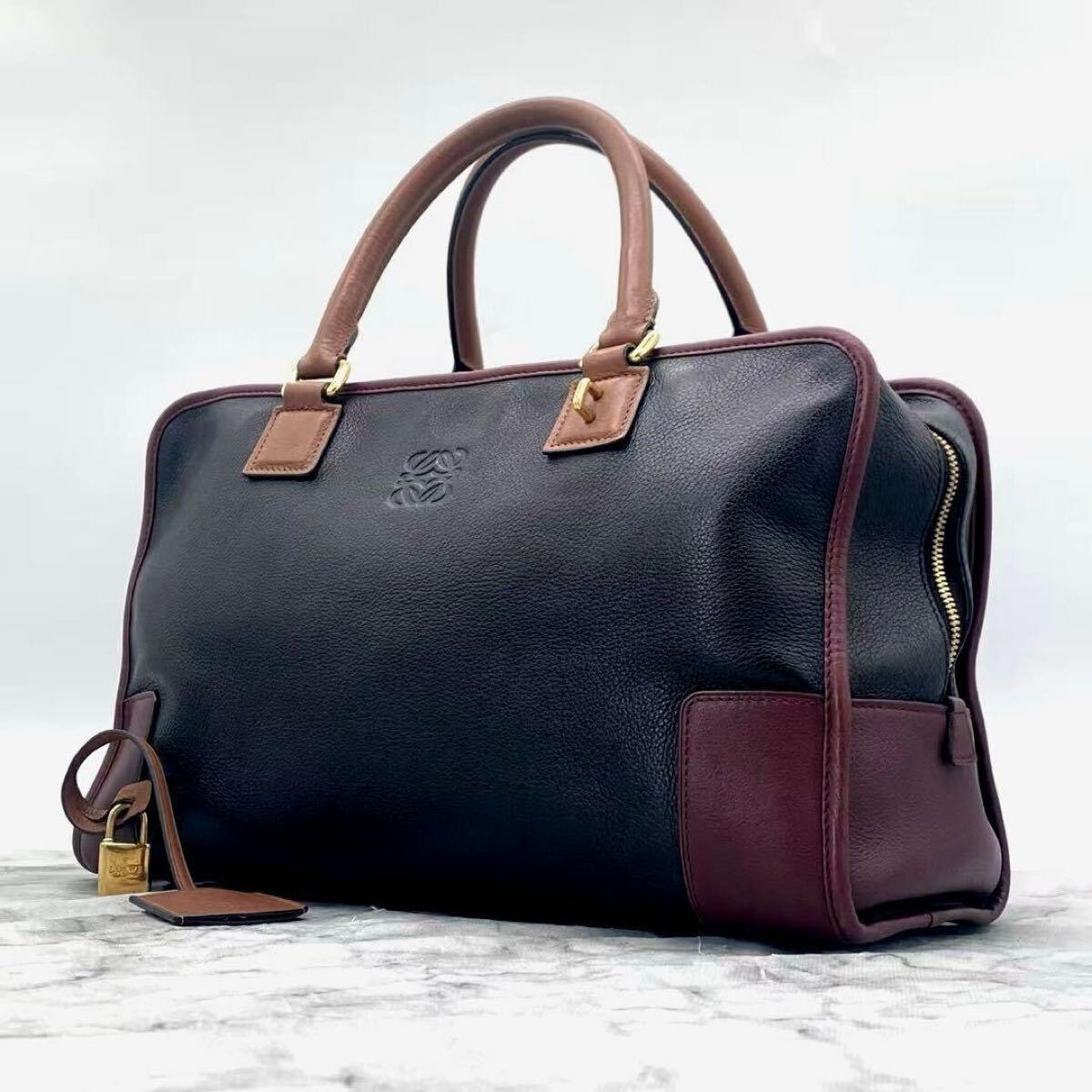 B (目立った傷や汚れなし)】美品 LOEWE ロエベ アナグラム ブラック 黒