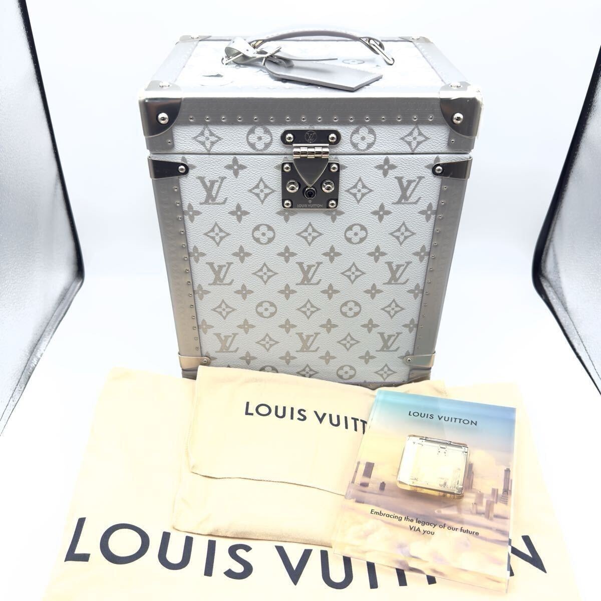 未使用品 鑑定済み正規保証 超希少品 ルイヴィトン VIA トレジャートランク シルバー ボックス カバン モノグラム タイガ エクリプス 財布 