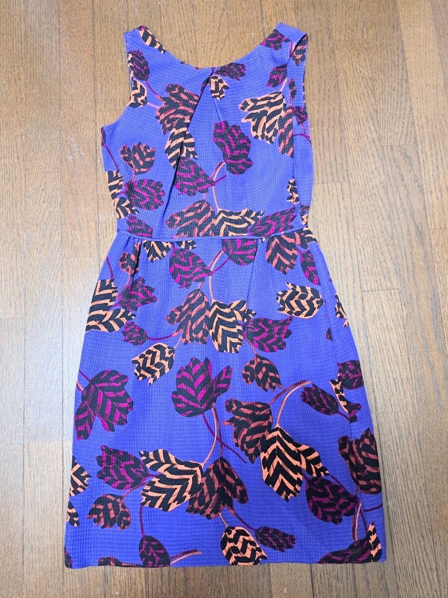MARC BY MARC JACOBS 紫葉柄　ノースリーブワンピース