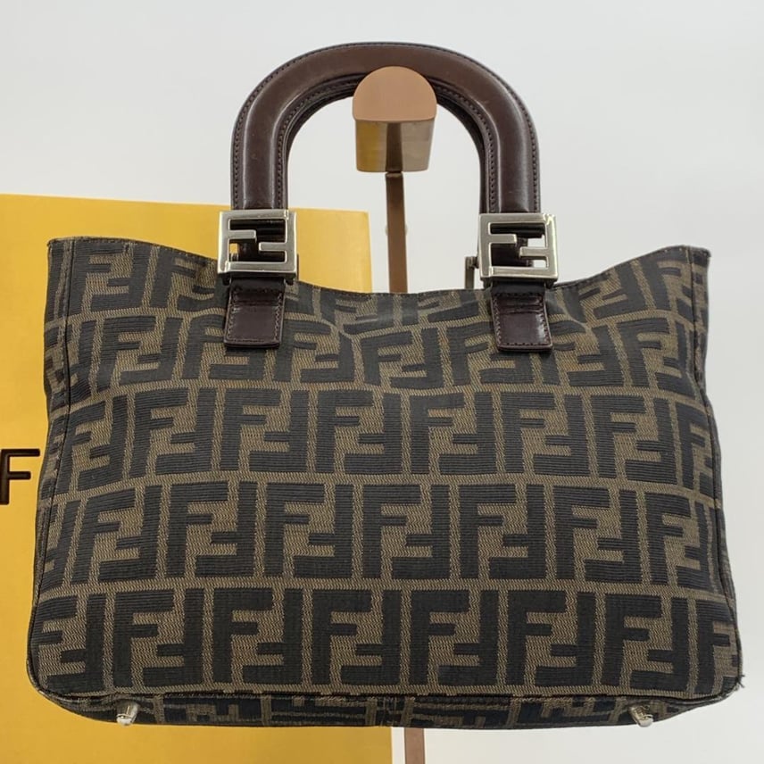 C (やや傷や汚れあり)】美品 FENDI フェンディ ハンド トート C (やや傷や汚れあり)】美品 FENDI フェンディ ハンド トート