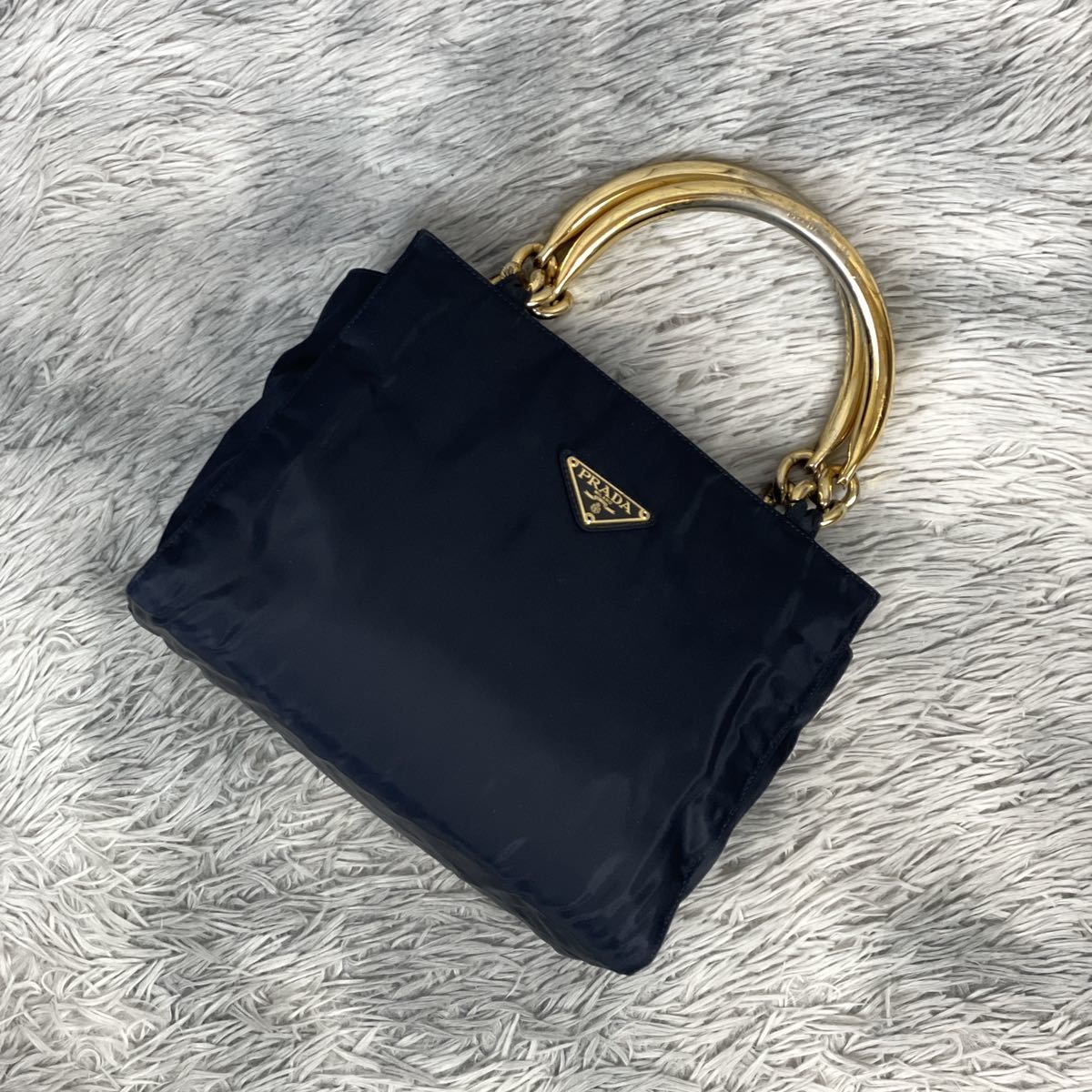 PRADA プラダ　バッグ　ハンドバッグ　ヴィンテージバッグ　ゴールドハンドル