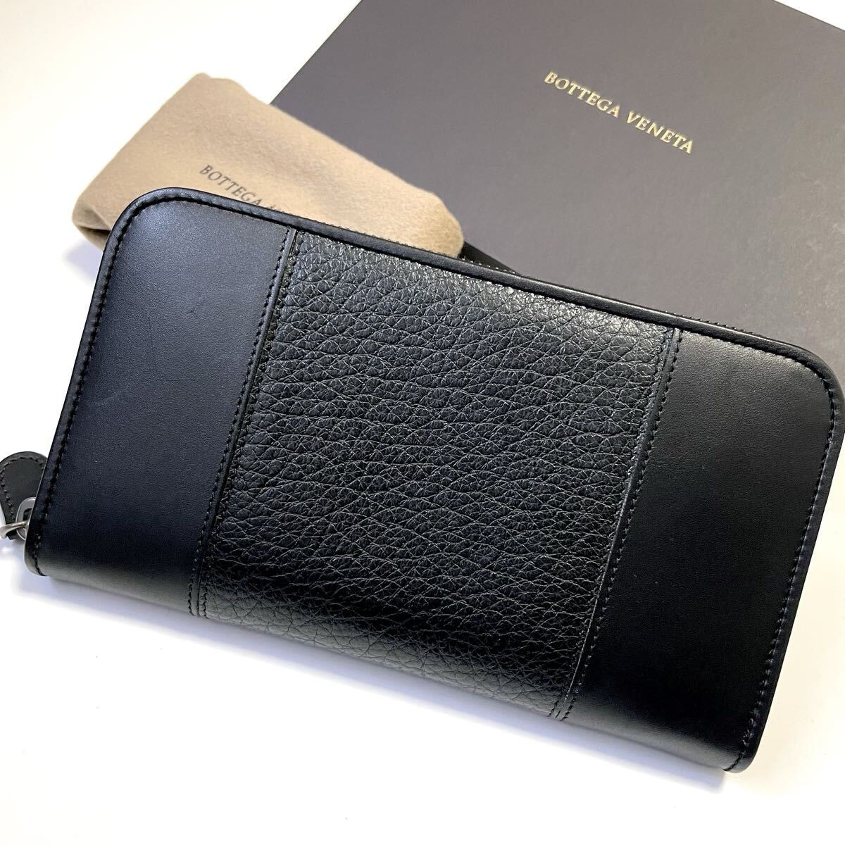 ★BOTTEGA VENETA ボッテガ ラウンドファスナー 長財布 レザー イントレ 黒 中古美品【鑑定済み 本物保証】