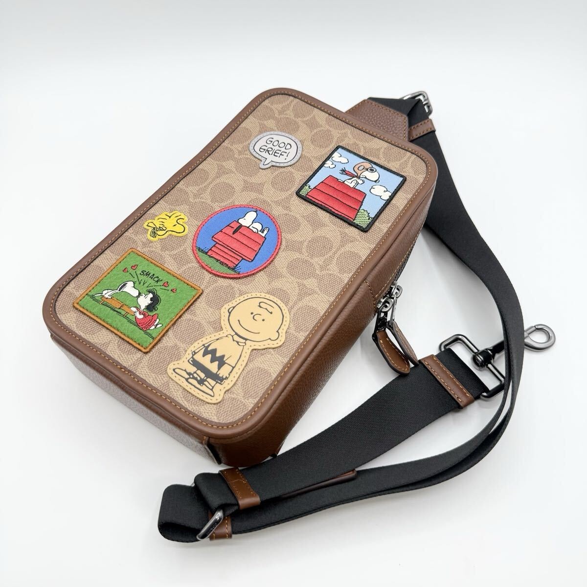 COACH スヌーピー パッチ ボディバッグ COACH（コーチ） COACH X PEANUTS CBH54 カーゴ トート バッグ