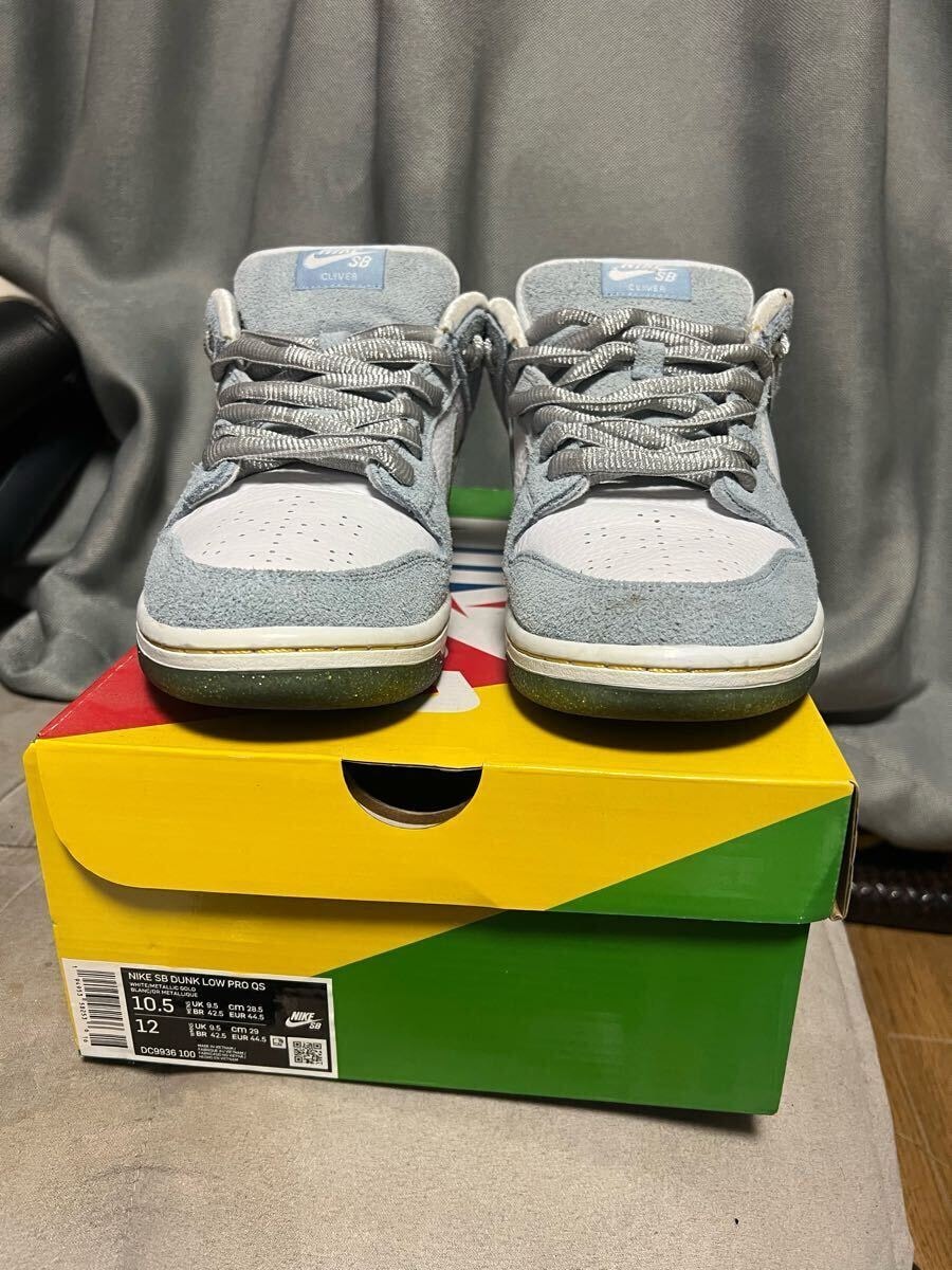 ショーン・クライヴァー × ナイキ SB ダンク ロー "ホリデースペシャル"