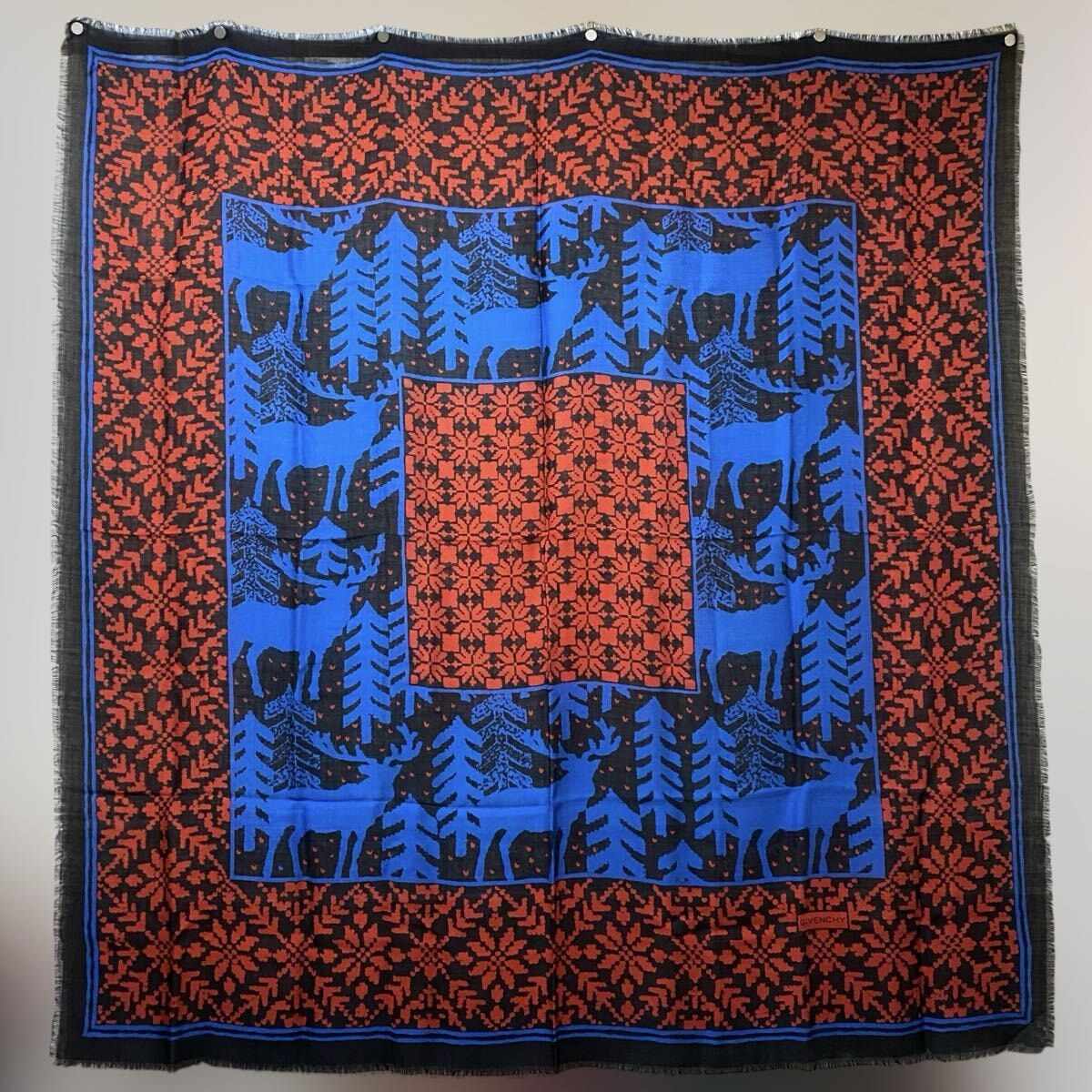 未使用 超美品 GIVENCHY 超大判スカーフ シルク混ウール 赤 青 クリスマス トナカイ 雪の結晶 冬 ジバンシイ ジバンシー VINTAGE
