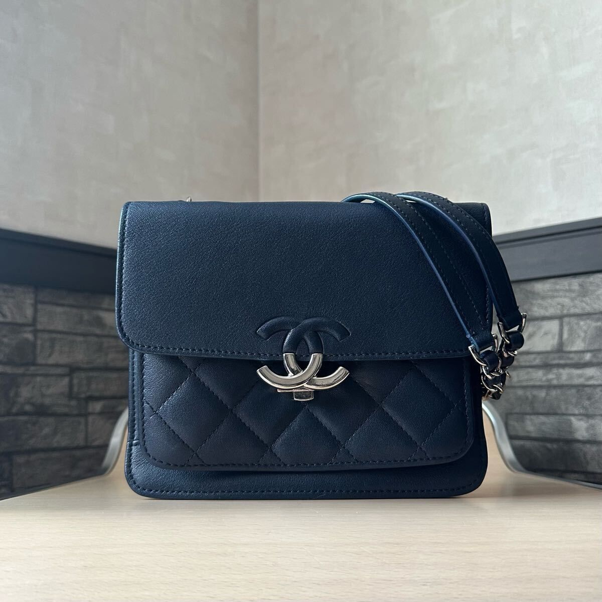 CHANEL ハーフココ ダブルチェーン マトラッセ ネイビー ショルダーバッグ