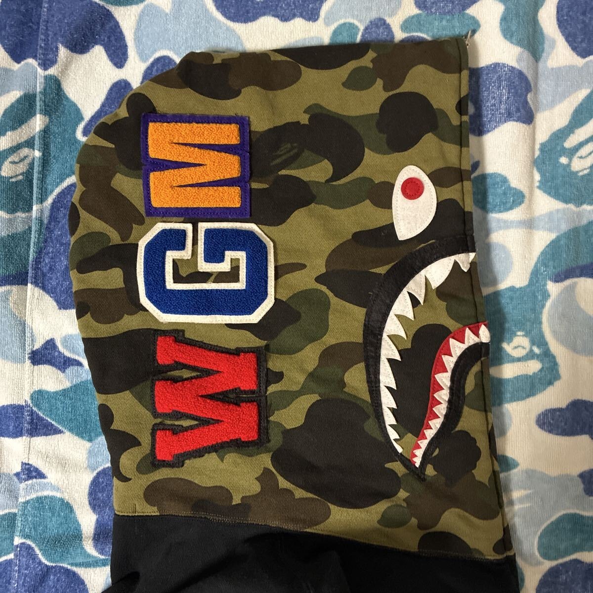 APE シャークパーカー　ノースリーブ　黒ＸＬ　正規品