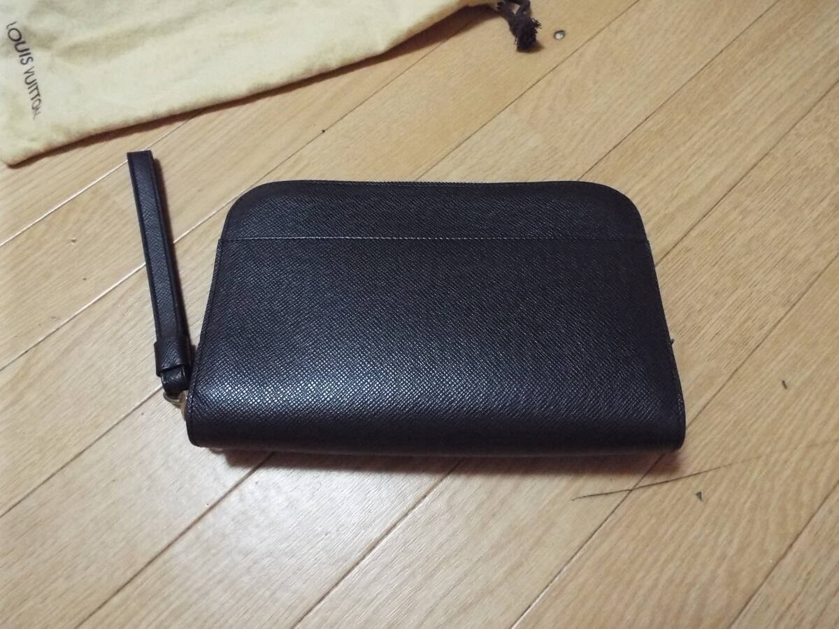 ルイ・ヴィトン　本物　銀座店にて購入　タイガ　セカンドバッグ　M30182　良好品　ほぼ未使用に近い　ヴィトン　