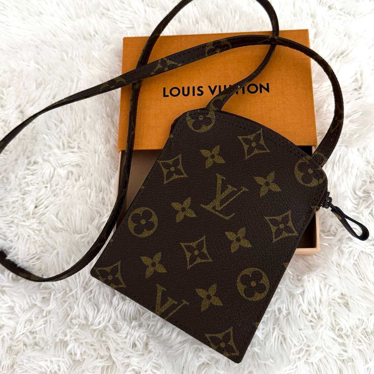 ☆極上美品☆ルイヴィトン ポシェット セクレ モノグラム ショルダーバッグ LOUIS VUITTON レザー ミニバッグ 