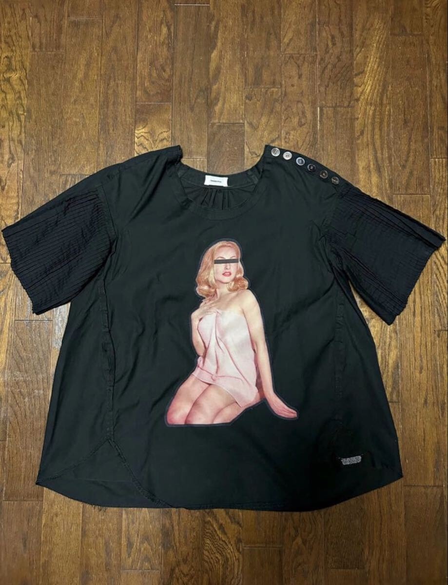 UNDERCOVER x Sanrio Cotton T-Shirt (Hello Kitty) 