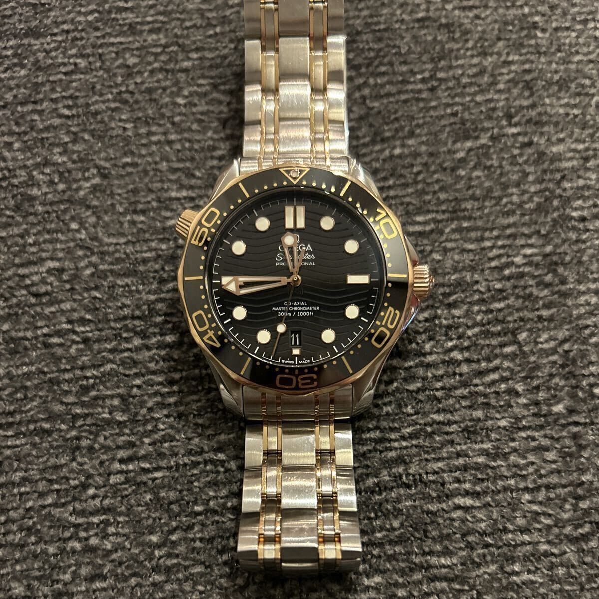 バレンタイン特価 オメガ シーマスター 300 コーアクシャル コンビ 210 20 42 20 01 001 デイト K18PG 自動巻き Seamaster 保証書付 OH済み