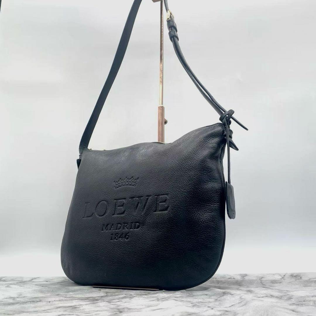 LOEWE　ロエベ　ヘリテージ　ショルダーバッグ　ロゴ型押し　肩掛け　斜掛け