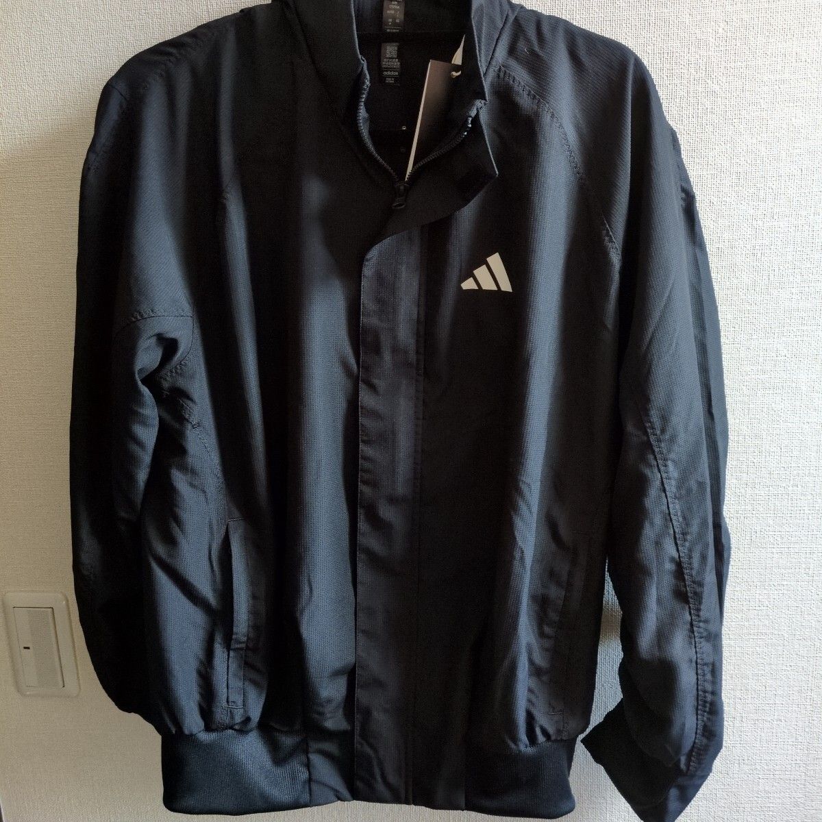 タグ付き商品　アディダス M TENNIS RG ジャケット EUW31-HR2186 adidas MWJ メンズ 23SS　 ナイロンジャケット