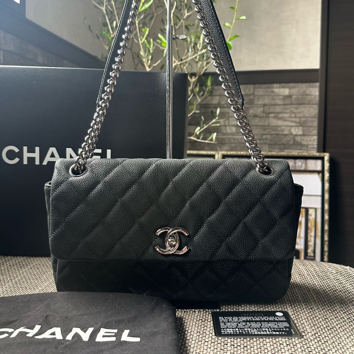 CHANEL マトラッセ キャビアスキン ダブルチェーン ショルダーバッグ