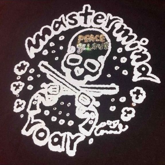 極美品 ロアー マスターマインドジャパン スワロフスキー スカル 二丁拳銃 Tシャツ 3 mastermind JAPAN roar cross guns skull Swarovski