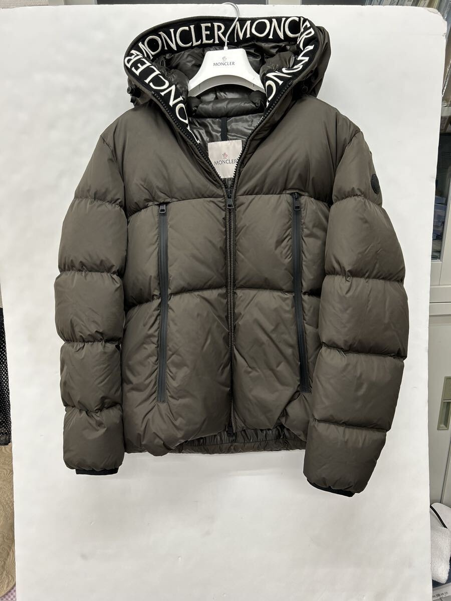 超美品 モンクレール モンクラー montcla ダウン サイズ3