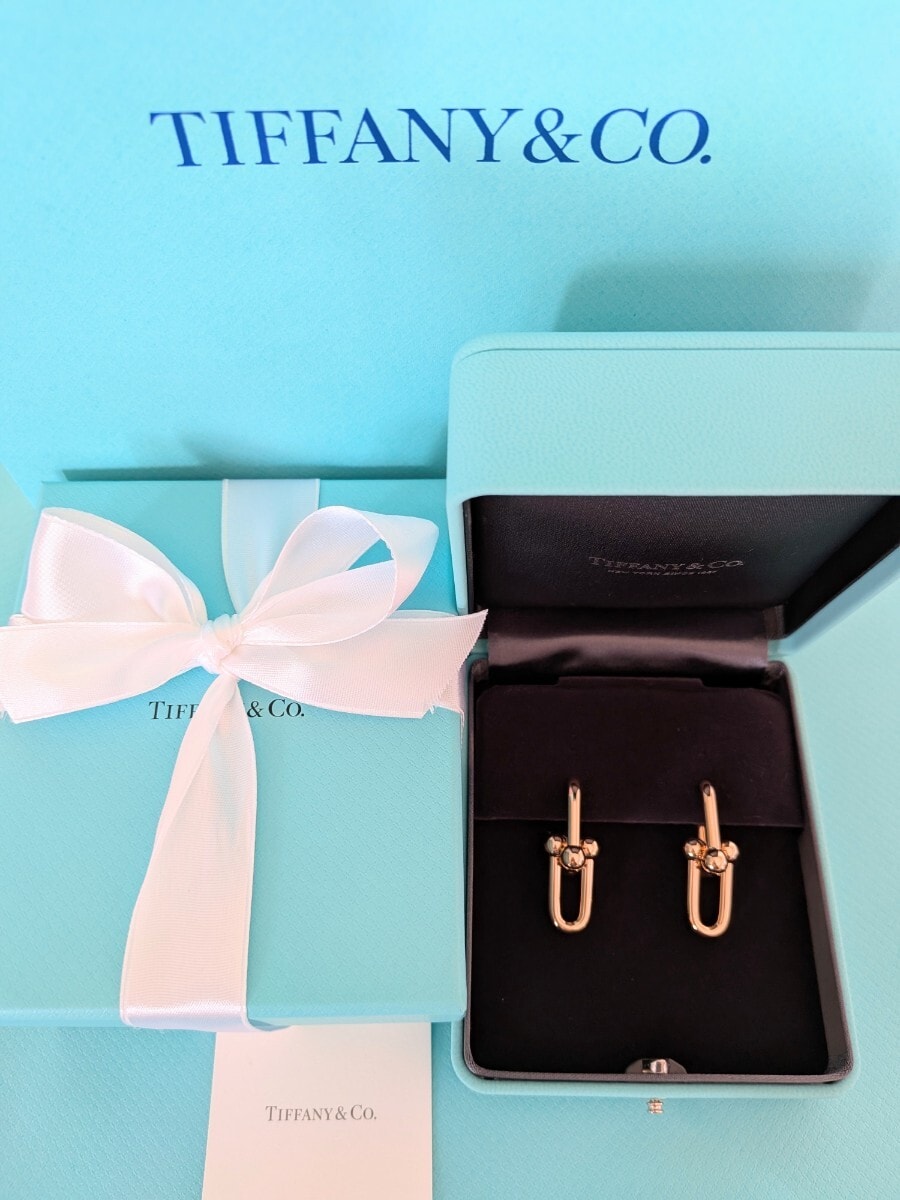 スニーカーダンク(スニダン) | 人気新作のスニーカー、トレカ、注目