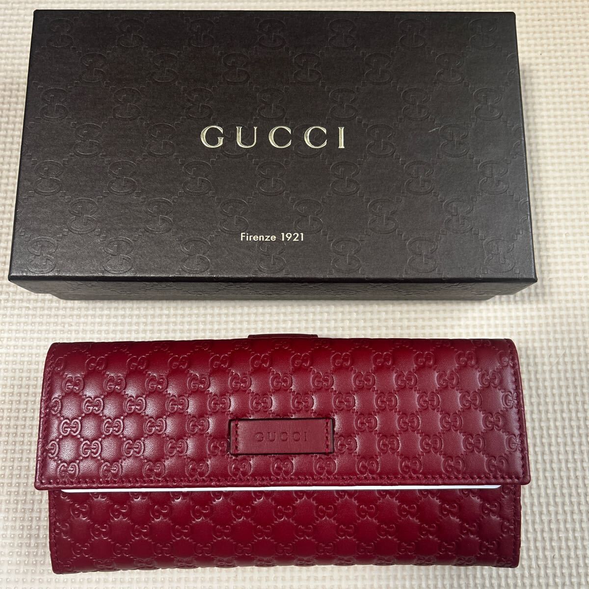 【新品未使用】　GUCCI 長財布 レザー レッド系　箱あり