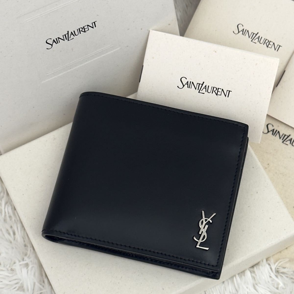 ☆新品同様☆SAINT LAURENT サンローラン 財布 カサンドラ RFID ウォレット YSL レザー 現行 ICチップ
