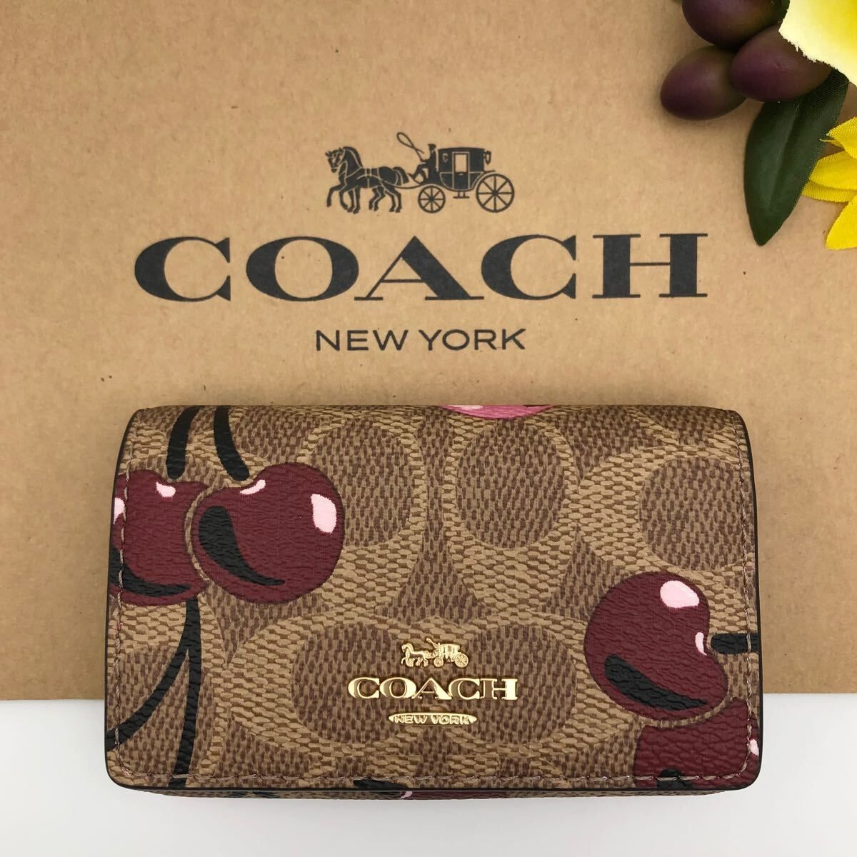 COACH ★大人気★ 5リングキーケース シグネチャー チェリープリント 新品 COACH 大人気！！ 5リングキーケース シグネチャー チェリー