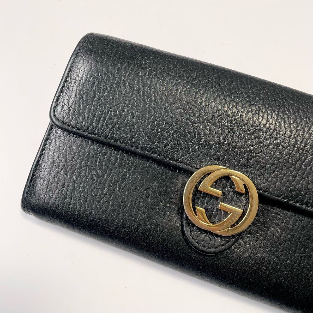 ⭐️未使用品⭐️　GUCCI　インターロッキングG　二つ折り財布　ブラック GUCCI】グッチ 二つ折り長財布 インターロッキングG グッチシマ レザー