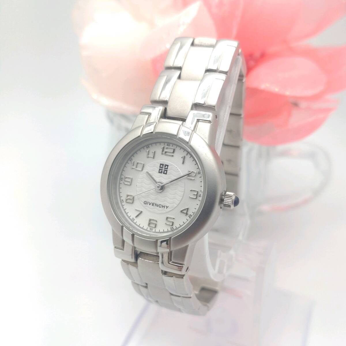 『稼働品』GIVENCHY ジバンシー★ラウンドフェイス★クォーツ 腕時計★レディース★管理923a