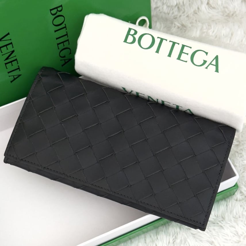 A (未使用に近い)】☆新品級☆RFID内蔵 BOTTEGA VENETA ボッテガ A (未使用に近い)】☆新品級☆RFID内蔵 BOTTEGA VENETA ボッテガ