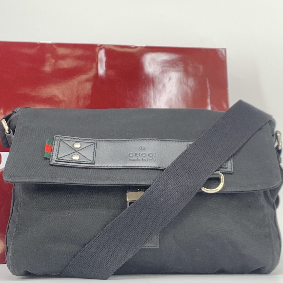 GUCCI グッチ シェリーライン ショルダーバッグ メッセンジャーバック クロスボディ 斜め掛け ナイロンキャンバス レザー 本革 ブラック 黒