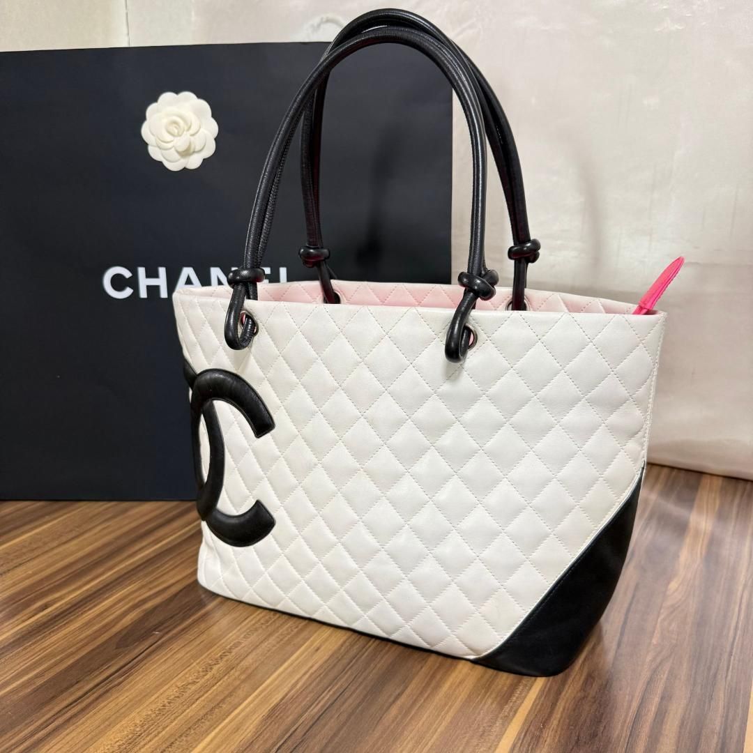 ★美品 シールあり★CHANEL シャネル トートバッグ カンボンライン ホワイト 9番台 マトラッセ ココマーク