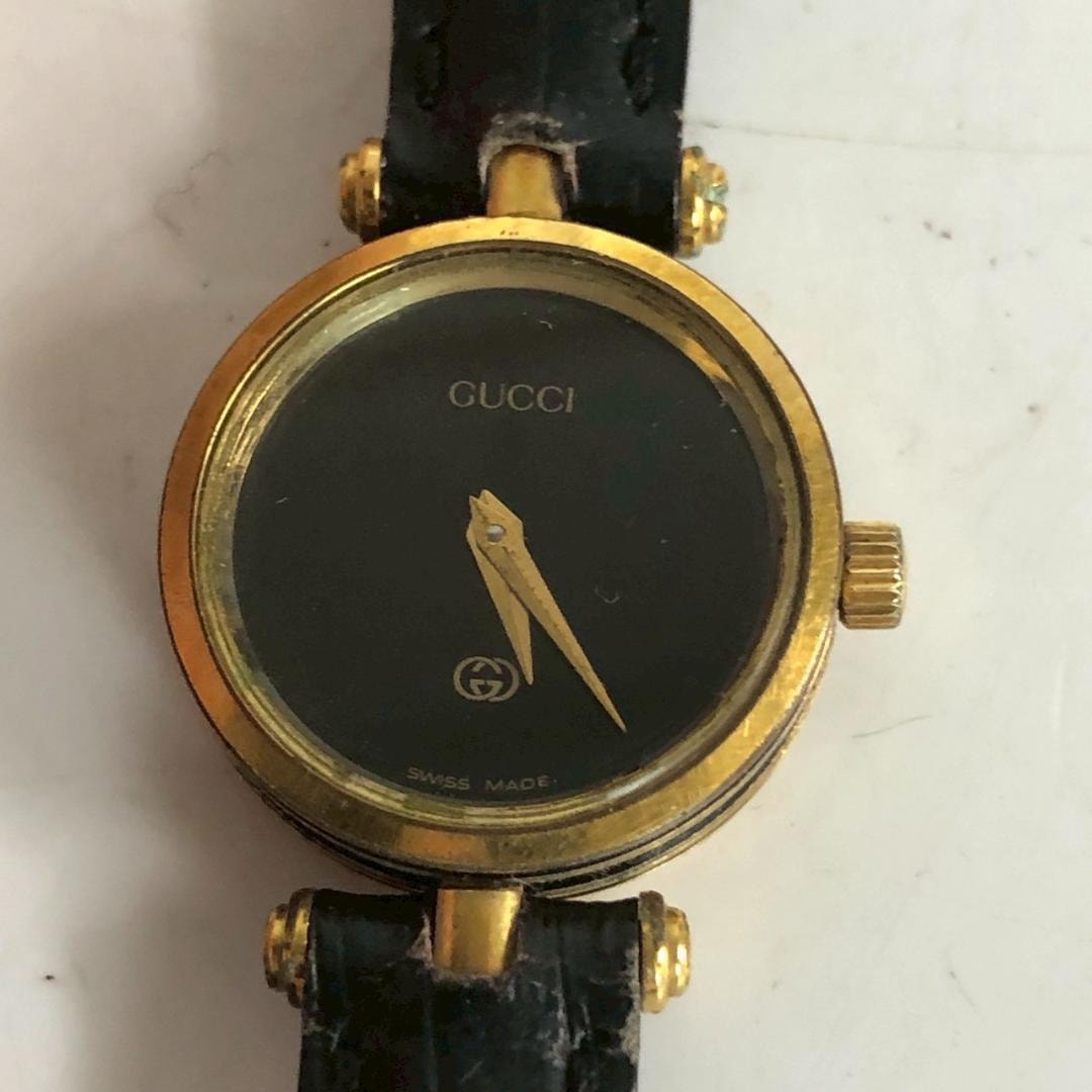 GUCCI グッチ 腕時計 ヴィンテージ ブラック レザー クォーツ 黒 黒色 リストウォッチ 婦人 上品 高級 定番 人気 レディース ファッション