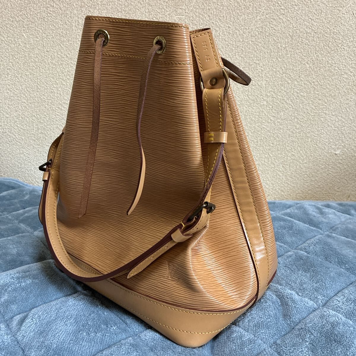 美品ルイヴィトン　ノエ　定価26万！