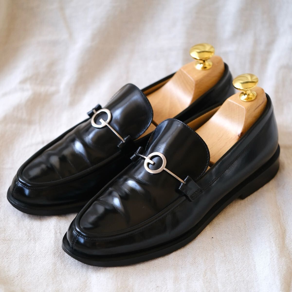 目立った傷や汚れなし】GUCCIグッチ ボックスバインダーロゴ